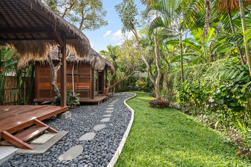 Unique Wooden Retreat w/ Zen Garden & Yoga Space 4 Hombali.com