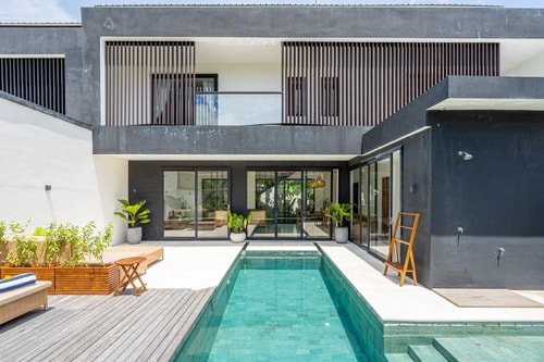 Sophisticated 3BR Villa Canggu w/ Pool & Balcony