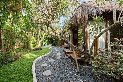 Unique Wooden Retreat w/ Zen Garden & Yoga Space 11 Hombali.com