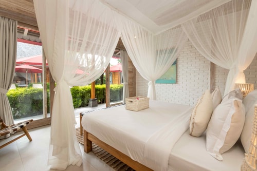 4BR: Wide Space Villa Near @Seminyak 35 Hombali.com