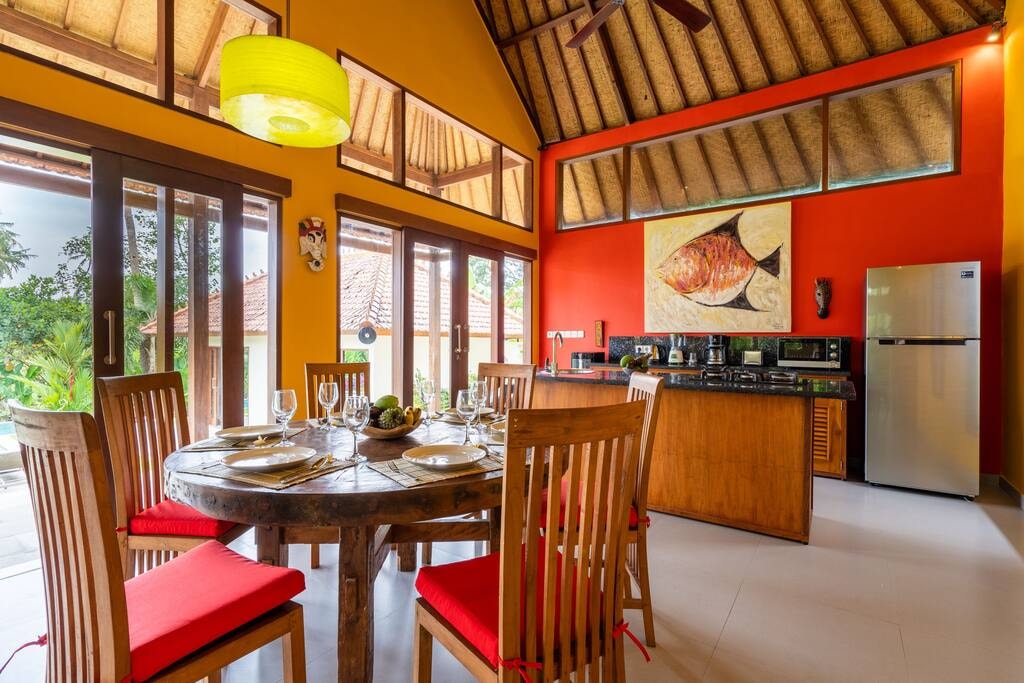 Stunning Infinity Pool Villa in Ricefields Canggu