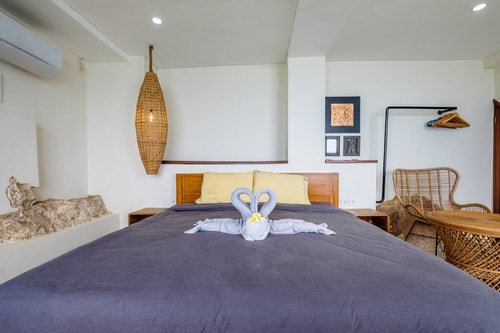 Oceanfront 2BR Villa w/ Balcony @Uluwatu 13 Hombali.com