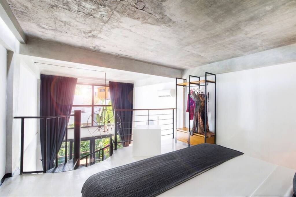 B24 – Snazzy Seminyak Loft Apartment