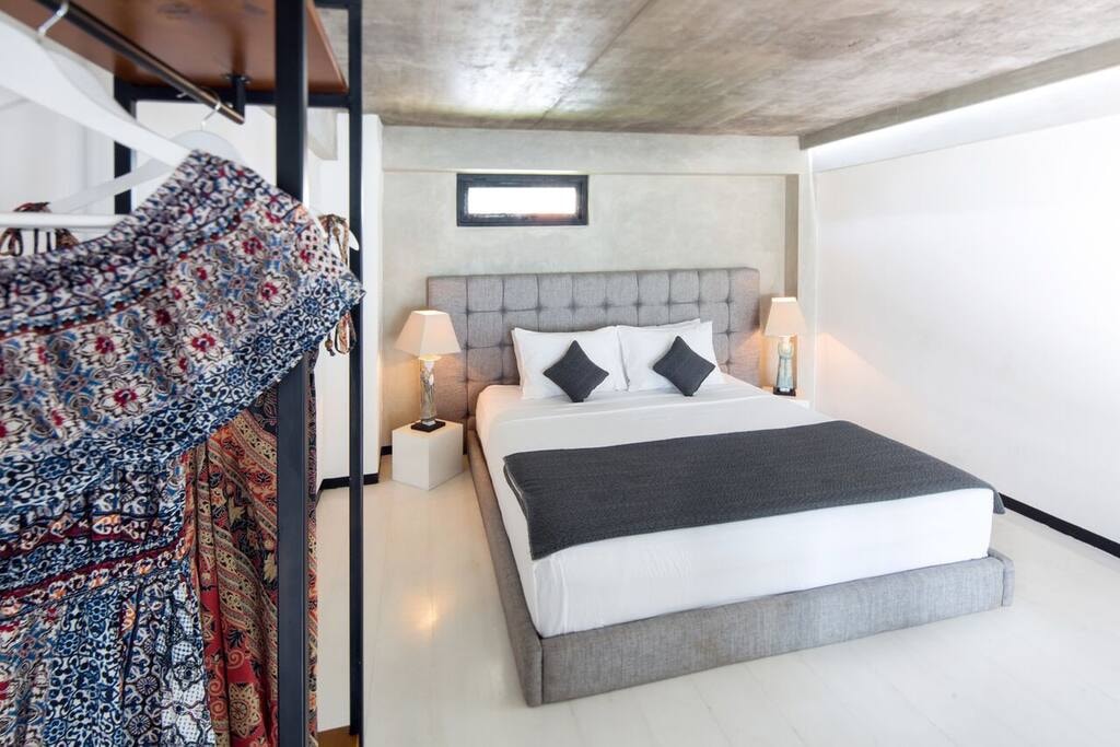 B24 – Snazzy Seminyak Loft Apartment