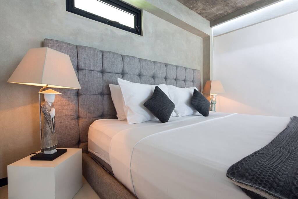 B24 – Snazzy Seminyak Loft Apartment