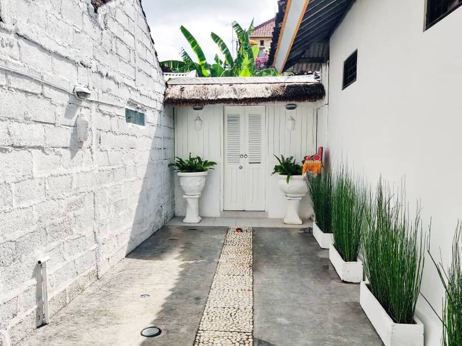 2 Bedroom Chill & Cozy Villa at Berawa ~ Canggu