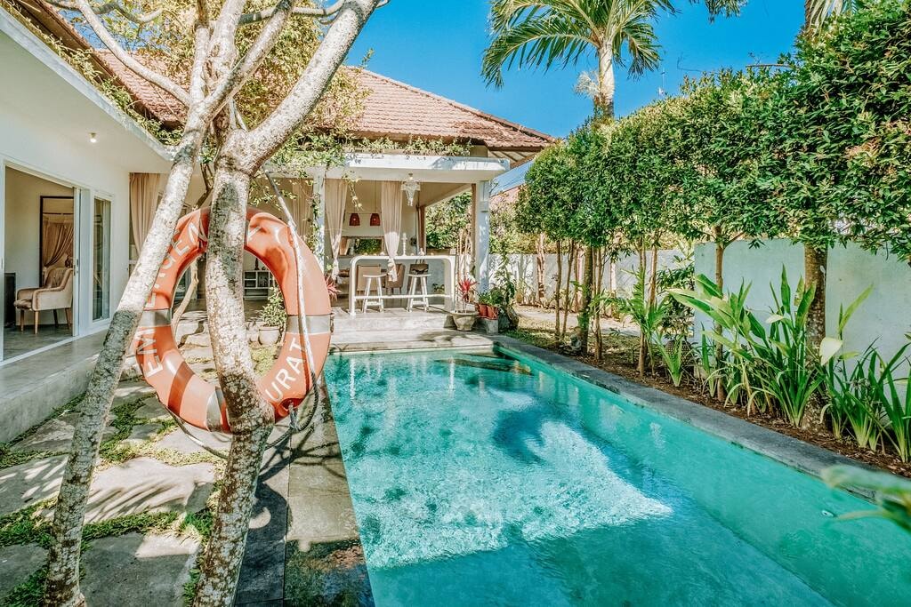 Exuberant 3BR Villa w/ Private Pool @Canggu