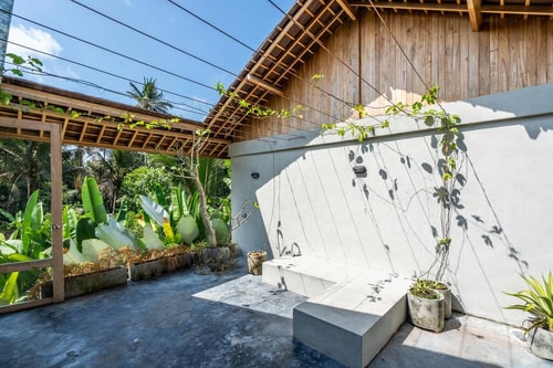 Cozy 1BD APT-2 w/private rooftop 5min to Ubud 7 Bali Real Estate