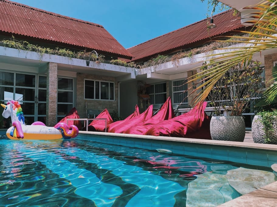 Canggu Modern Loft Apartment, 2 minutes to Finns