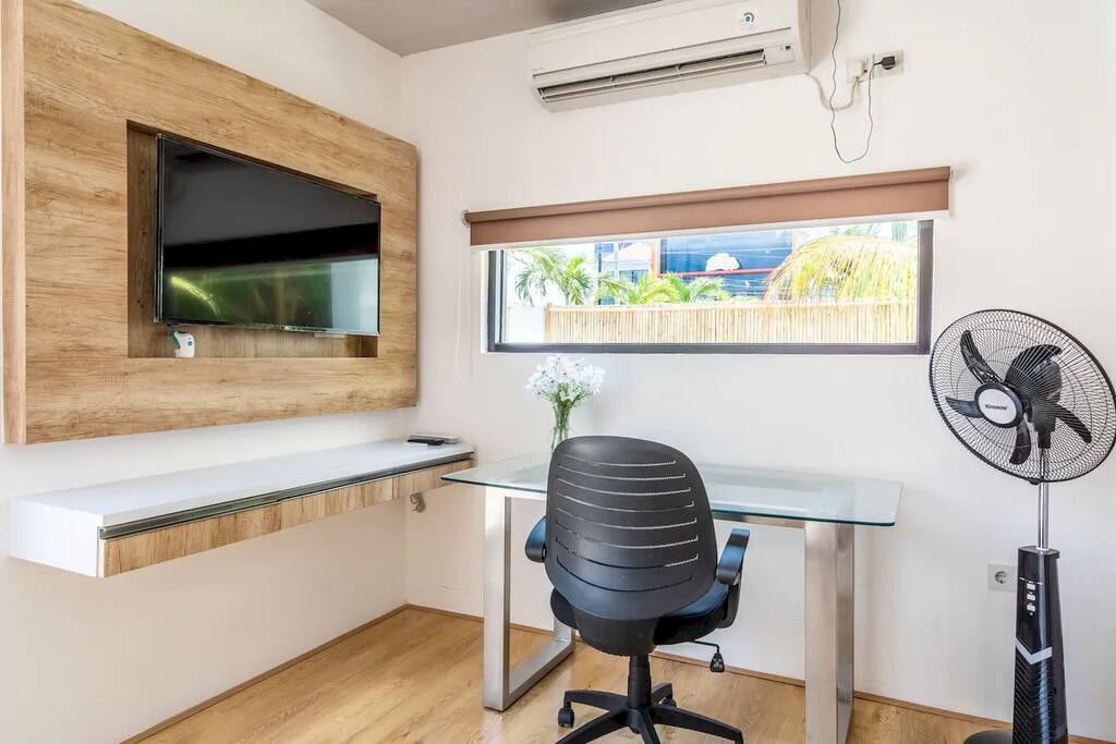 Elegant 1BR Apartment->500m to Echo Beach