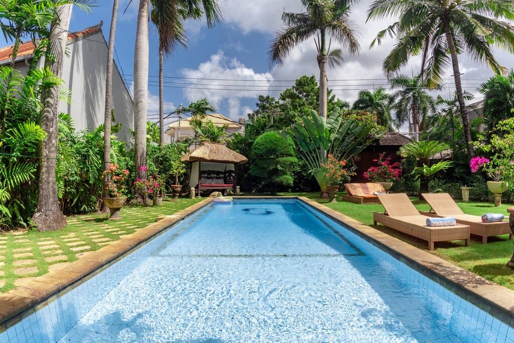 Luxe Spacious 5 BR Villa in the heart of Seminyak