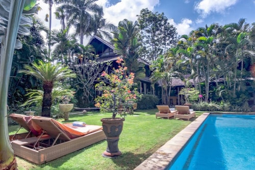 Luxe Spacious 5 BR Villa in the heart of Seminyak 53 Hombali.com