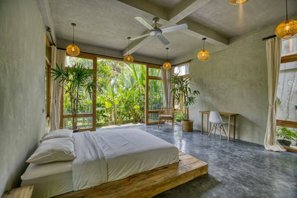 Bright- 1BD APT-4 w/bathtub  5min to Ubud Center