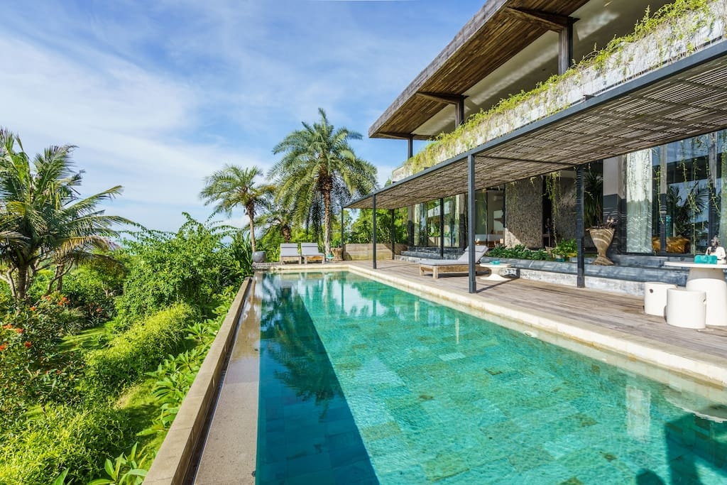 Spacious Villa with Amazing Ocean View in Uluwatu