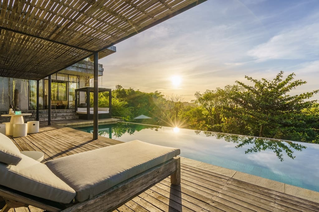 Spacious Villa with Amazing Ocean View in Uluwatu