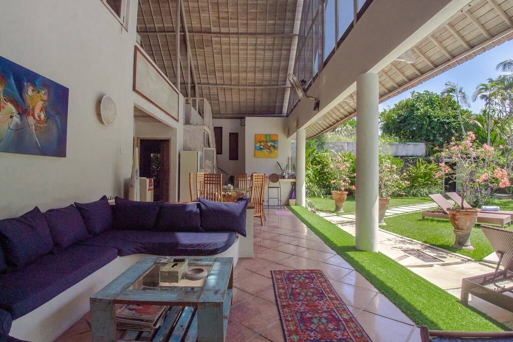 Tropical 3BR Villa @Jazzy Seminyak Vibe