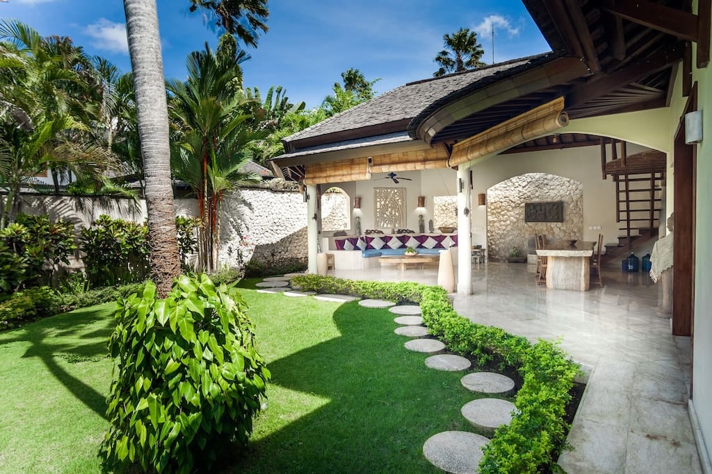 Breezy&Sunny- 2BD Villa w/Rice Fields View @Berawa