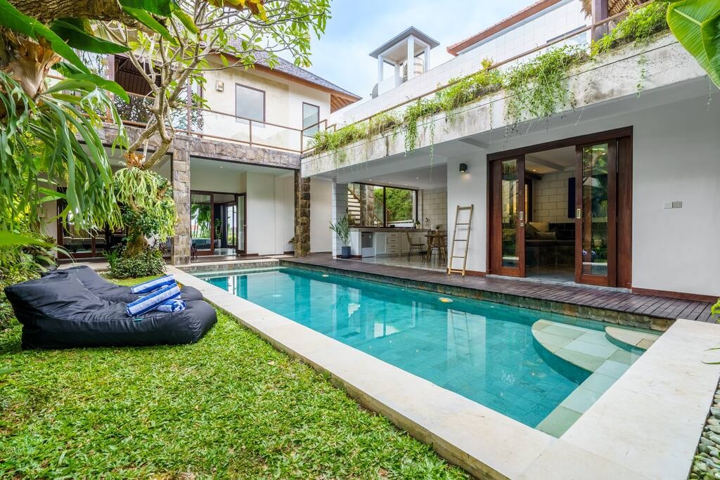 Stunning 2BR Villa w/Rice Fields View @Berawa