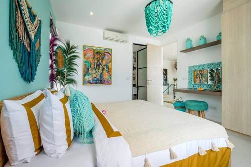 Stylish 4BR Bali Villa with Pool & Artistic Touch 25 Hombali.com