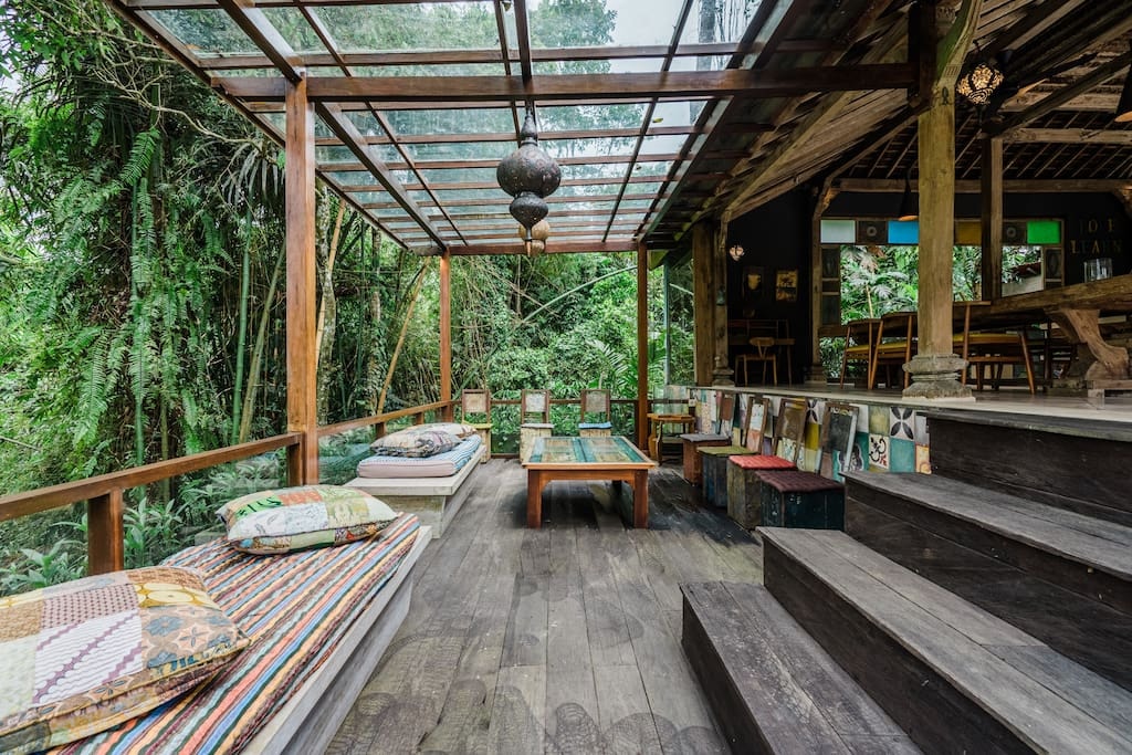 Eco-luxury family-friendly 4BD villa @ Ubud