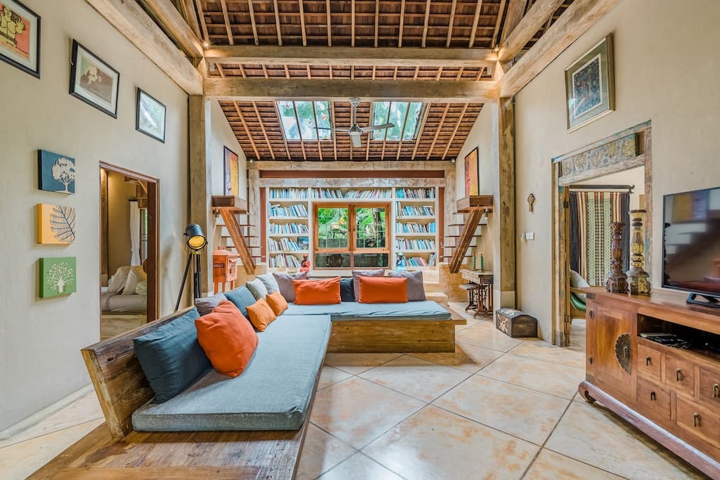 Eco-luxury Family-friendly 4-Bedroom Villa at Ubud