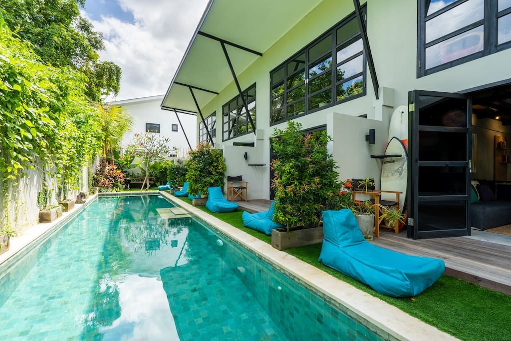 #1 Modern Loft villa near Canggu Finns Beach