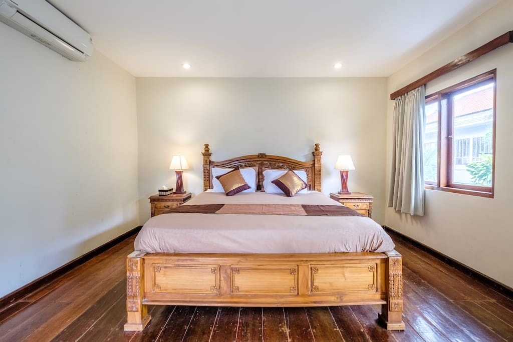 Balinese Flavor 2BR Villa w/ Patio @Seminyak Beach