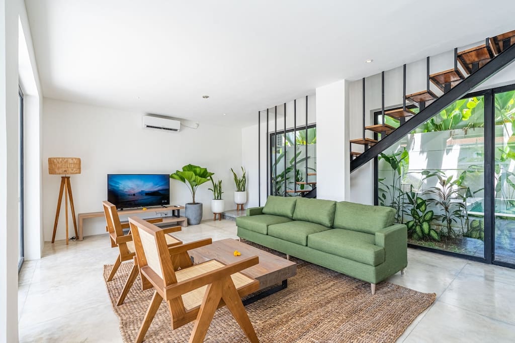 Gorgeous 3BR Brand New Canggu Villa by Hombali