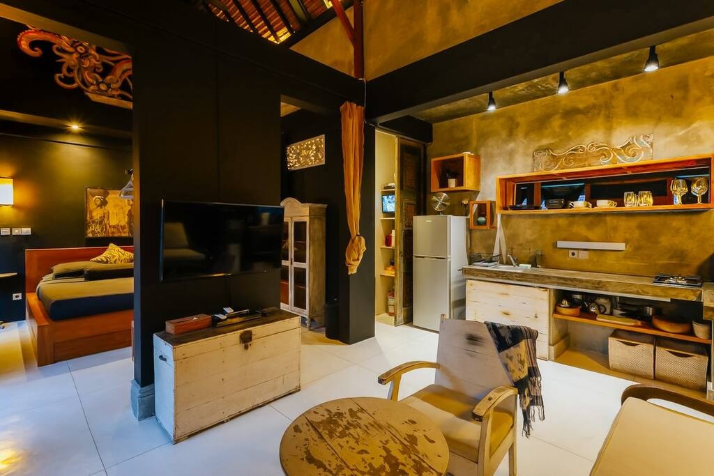Eclectic 1BR Villa at Berawa by Hombali