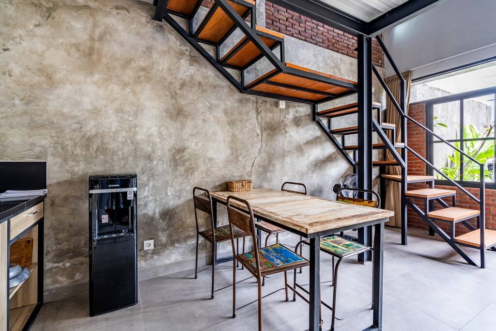 Mezzanine Apartment@Umalas w/ free parking & wi-fi