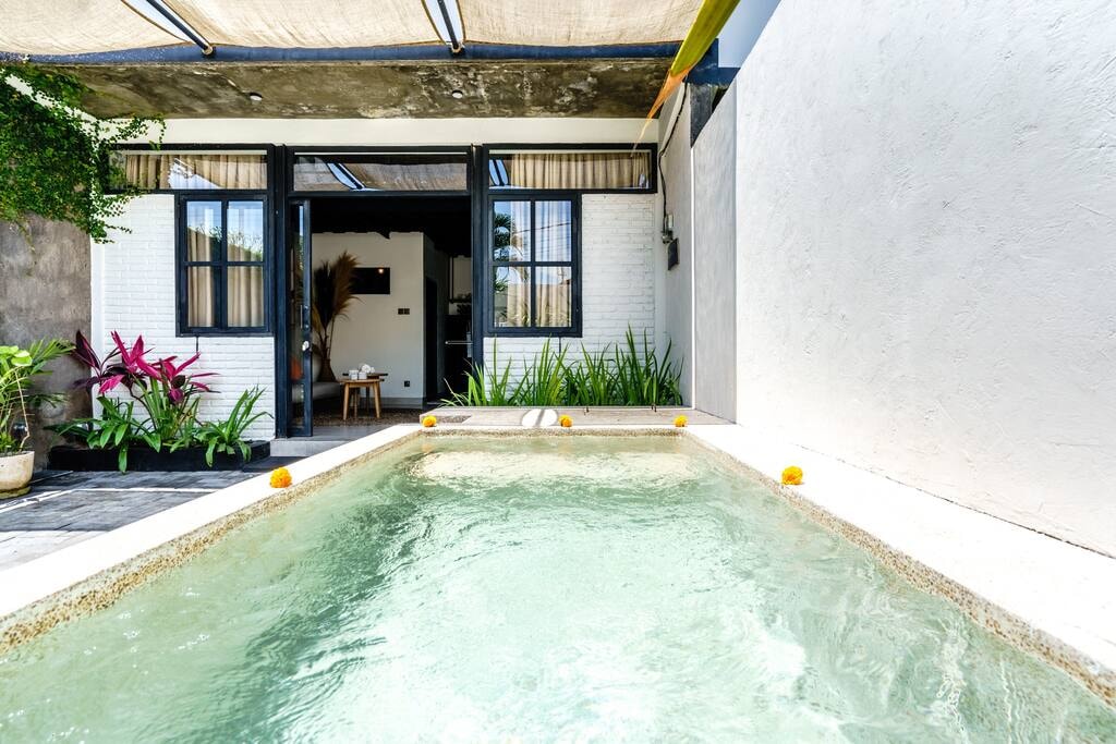 Mezzanine 1BR Apartment w/private pool @Umalas