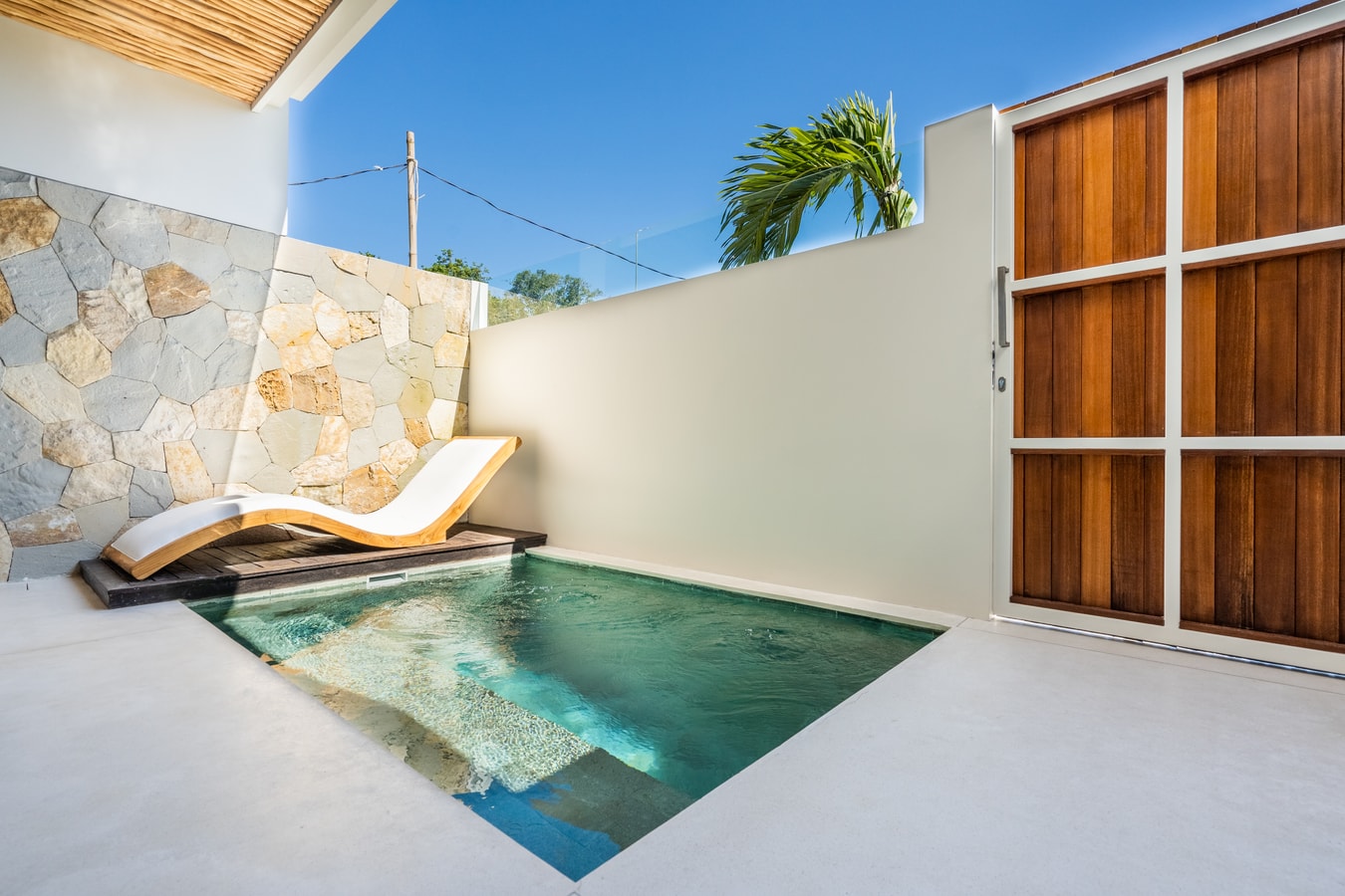 1BR Modern Tropical Apt. in Canggu w/ Private Pool