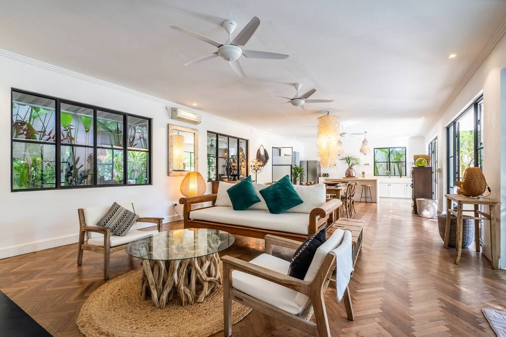 Long-term Rental 3BR Villa in Pererenan