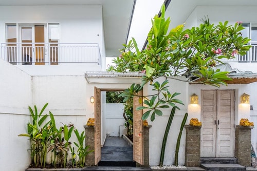 Canggu 2BR Tropical Rooftop Villa w/ Pool & Garden 29 Bali Real Estate