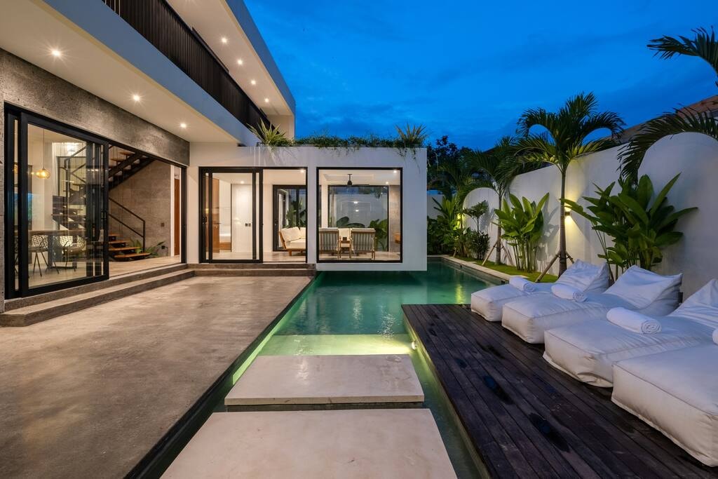 A Luxury & Expansive Retreat Villa in Umalas Bali Real Estate