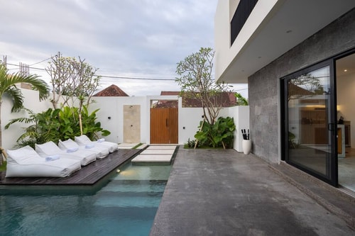 A Luxury & Expansive Retreat Villa in Umalas 12 Bali Real Estate