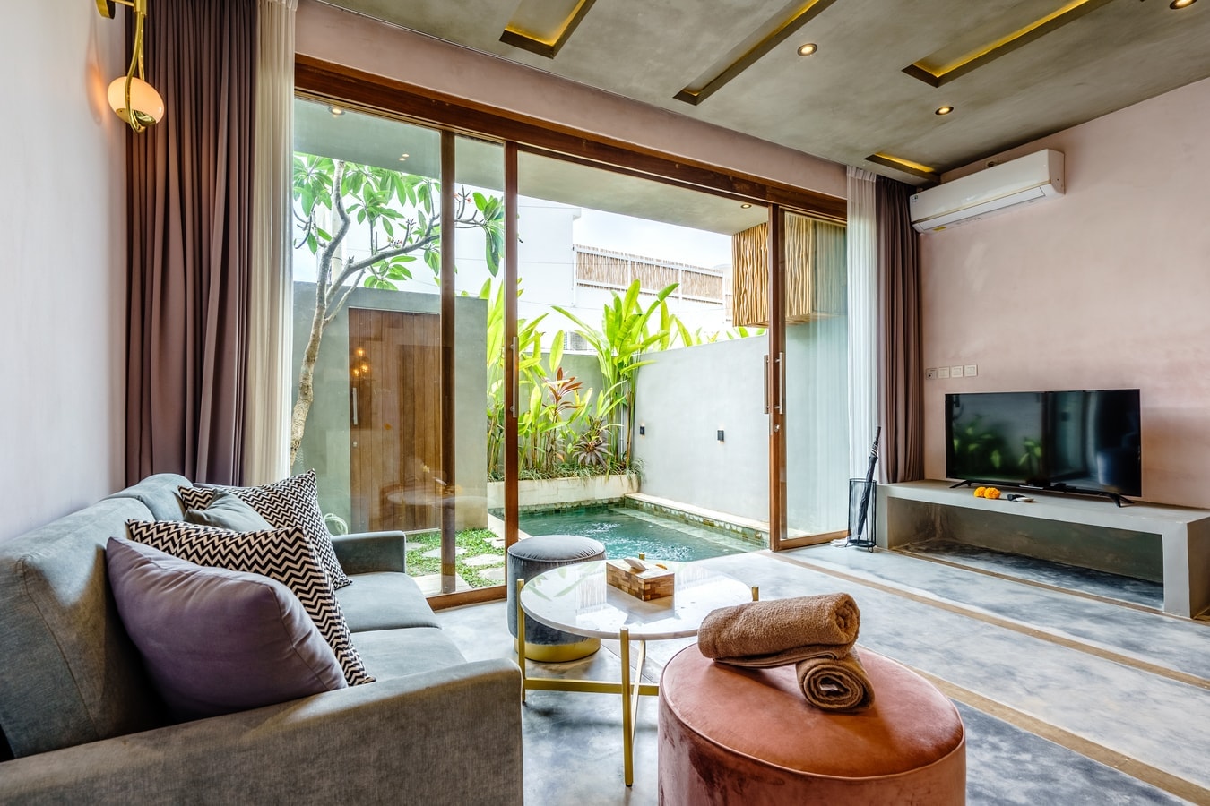 Beachtown Elegance | 2-Story Villa– Pool & Netflix Bali Real Estate