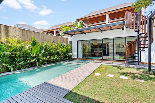 Luxurious 4BR Villa with Long Pool & Rooftop 10 Bali Real Estate