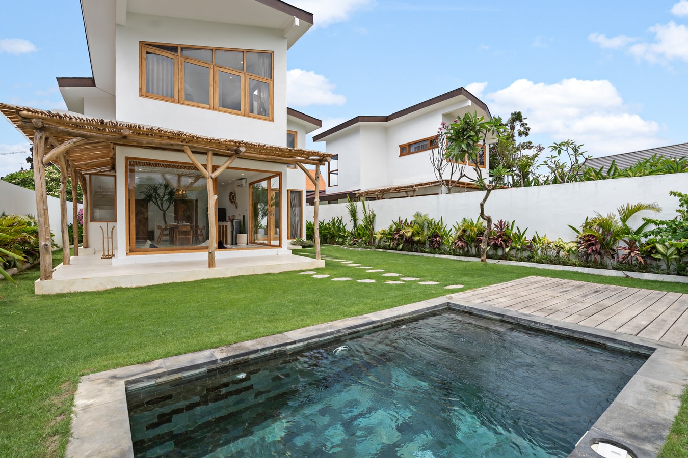 Charming 3BR Pool Villa with Big Garden in Canggu