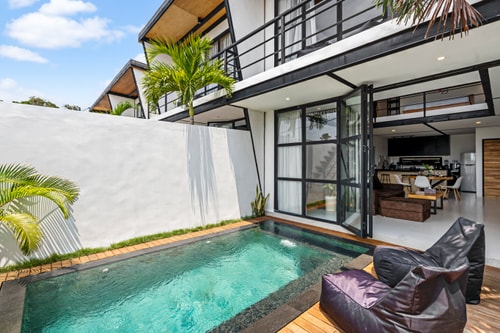 Modern Loft with Private Pool near Echo Beach 1 Hombali.com