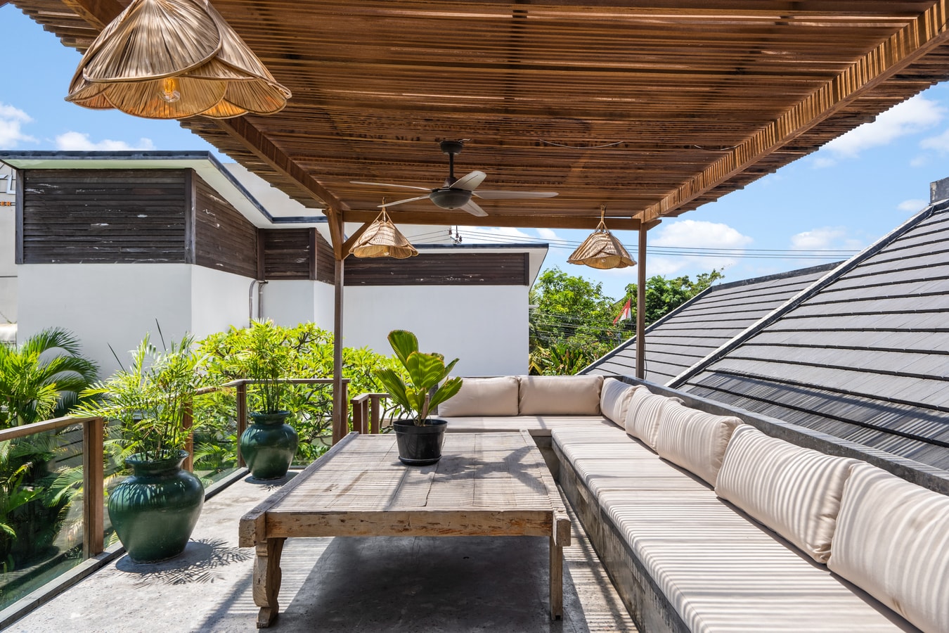 5BR Lux Beachside Villa w/ Pool & Patio in Canggu