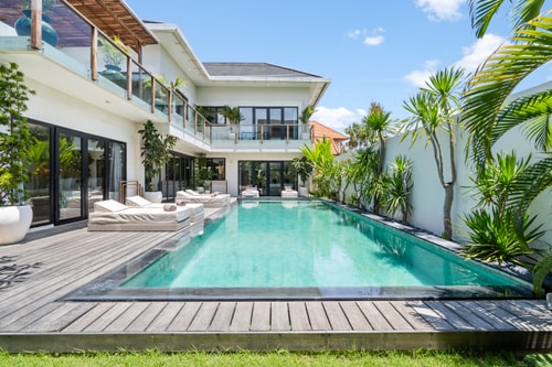 5BR Lux Beachside Villa w/ Pool & Patio in Canggu 34 Bali Real Estate