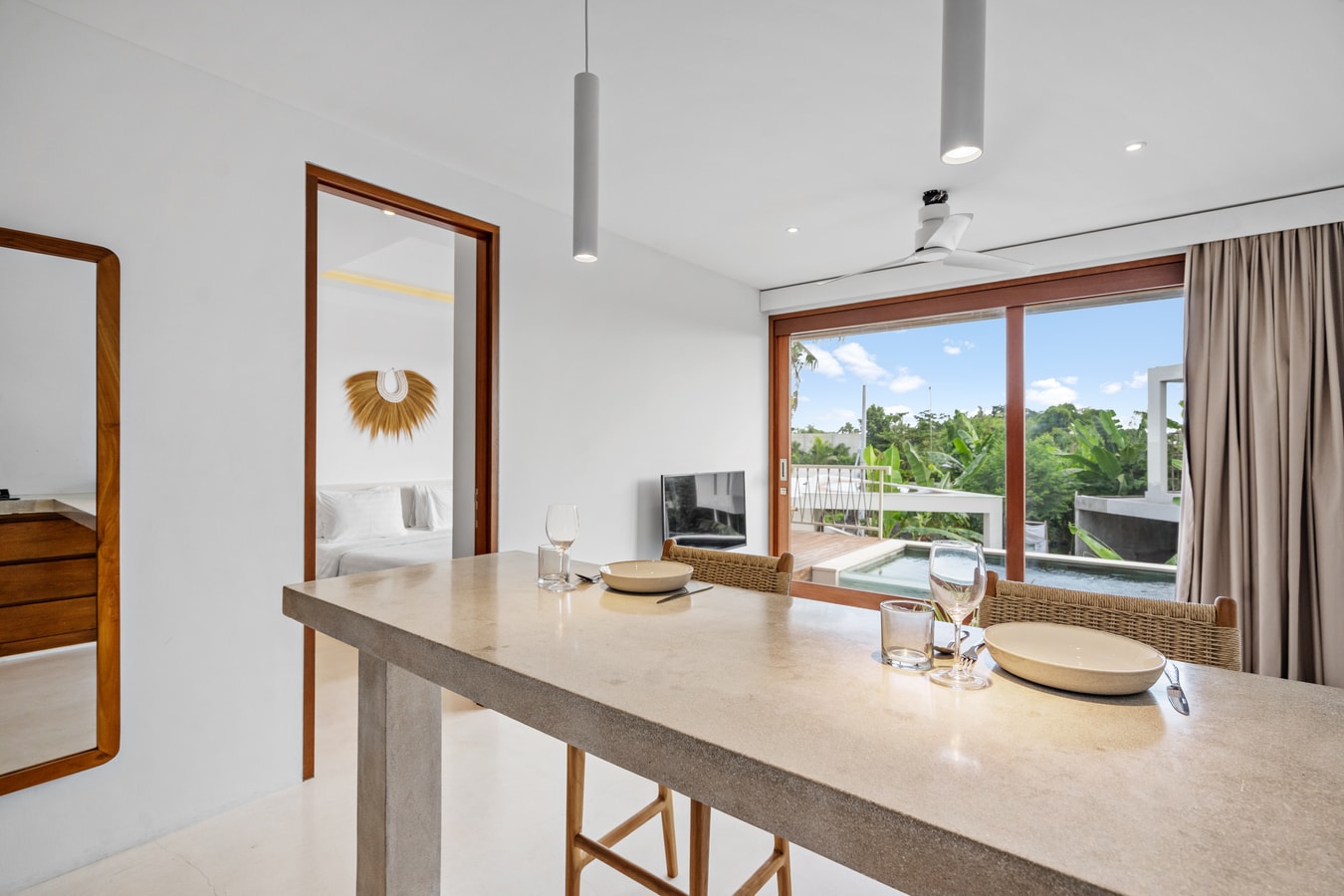 Contemporary APT, Pool & Rice Field View in Canggu