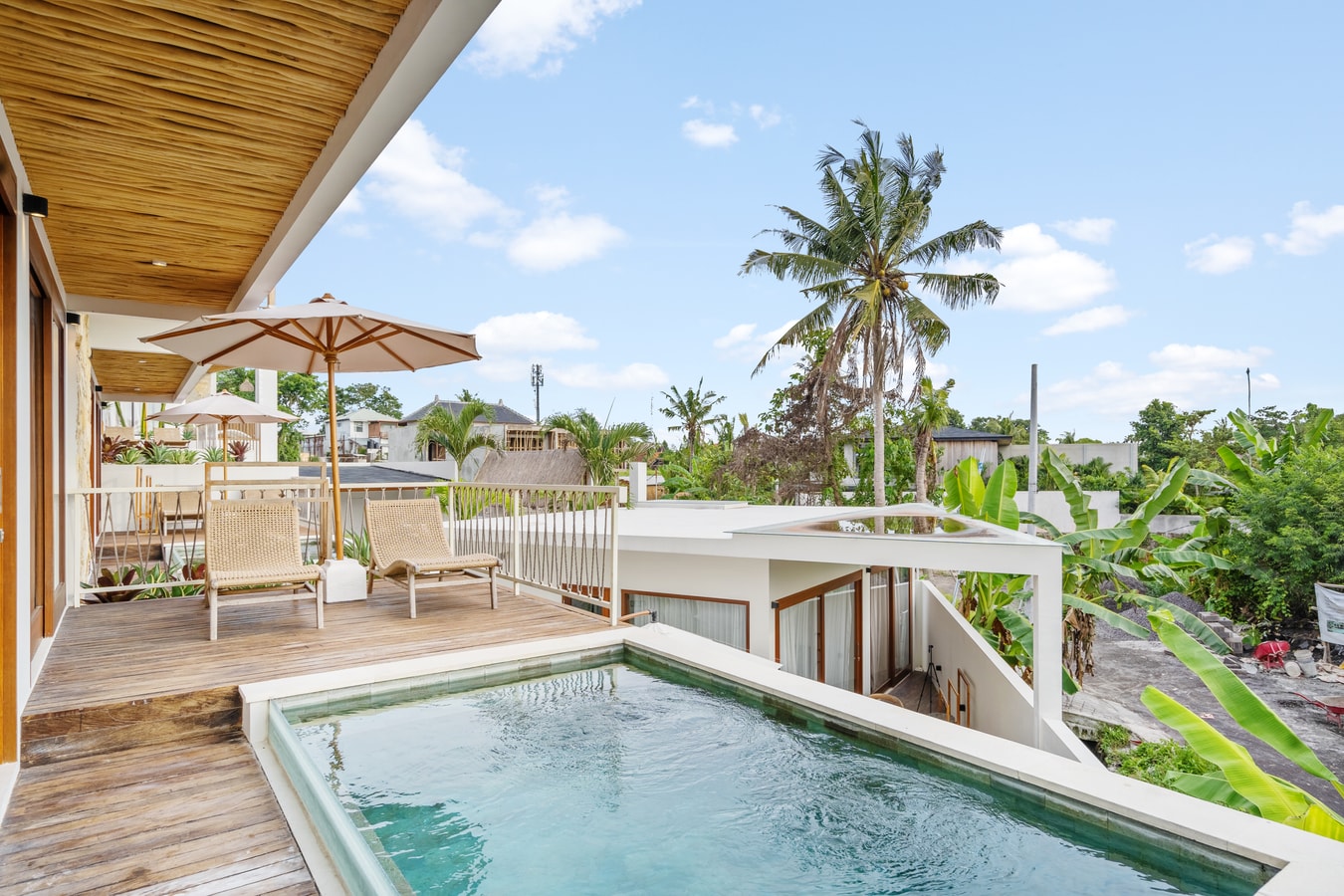 Contemporary APT, Pool & Rice Field View in Canggu