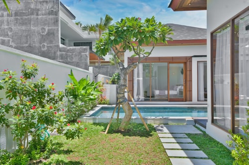 Beautiful Villa with Private Pool Near Savaya 15 Bali Real Estate