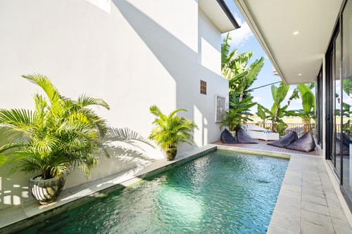 Luxury 4BR Villa w/ Pool & Paddy View -Batu Bolong 7 Hombali.com