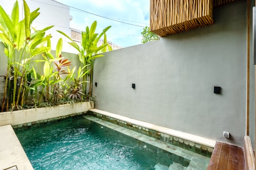 Beachtown Elegance | 2-Story Villa– Pool & Netflix 10 Hombali.com