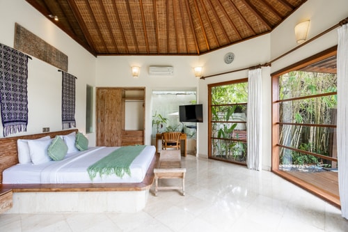 3 Bedroom Luxury Stays at Berawa, Canggu 4 Bali Real Estate