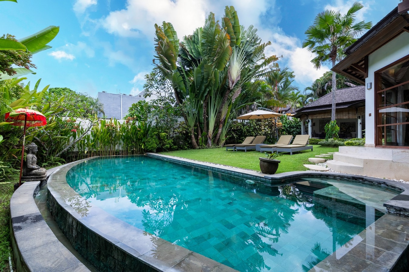 3 Bedroom Luxury Stays at Berawa, Canggu