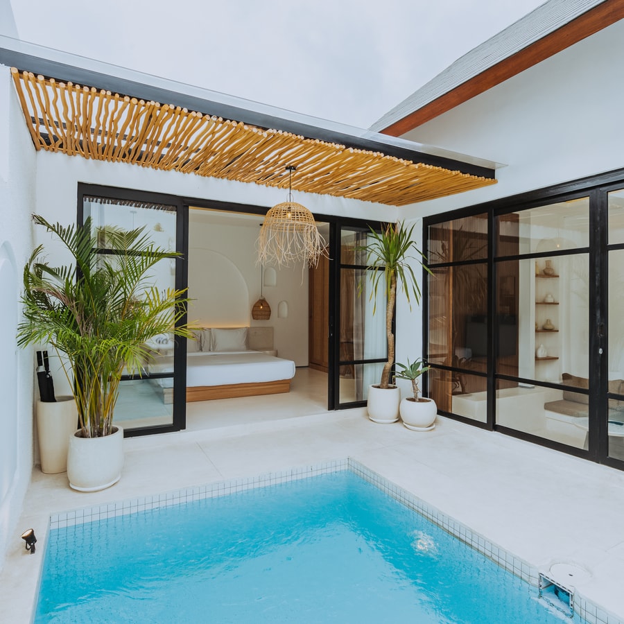 Canggu Sun-Kissed Villa: 1BR Pool Escape